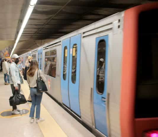 Desta forma, a circulação na Linha Azul, será efetuada apenas entre Reboleira/Pontinha e Praça de Espanha/Santa Apolónia