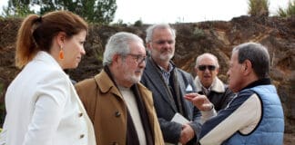 Câmara de Oeiras vai comprar espaços fechados