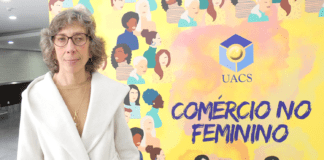 A União de Associações do Comércio e Serviços (UACS) reuniu diversas mulheres, esta quarta-feira, dia 8 de março.