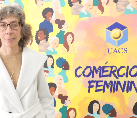 A União de Associações do Comércio e Serviços (UACS) reuniu diversas mulheres, esta quarta-feira, dia 8 de março.