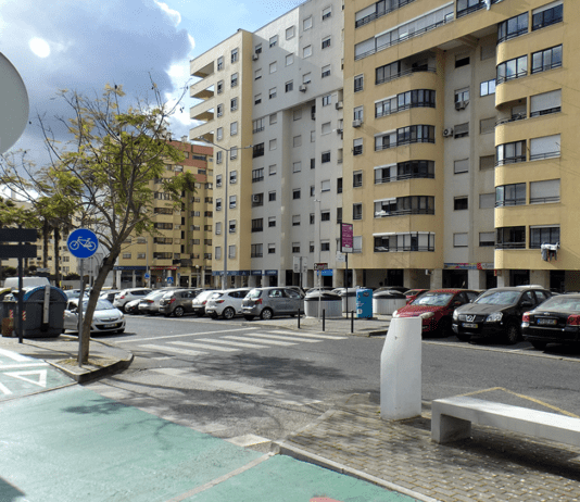 Moradores juntaram-se para dizer 'não' ao Metro dentro do Infantado