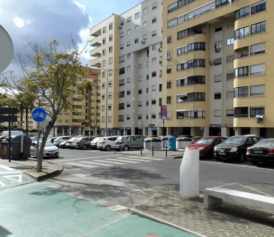 Moradores juntaram-se para dizer 'não' ao Metro dentro do Infantado