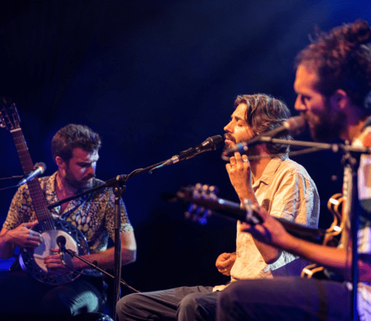 Esta sétima edição de 'Soam as Guitarras' vai começar com o espetáculo de Frankie Chavez, que convida Nuno Rafael, para apresentar o seu novo disco