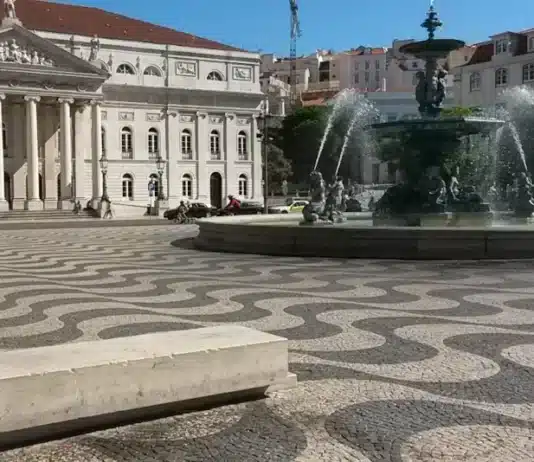 Escola de Calceteiros tem como objetivo perpetuar a profissão