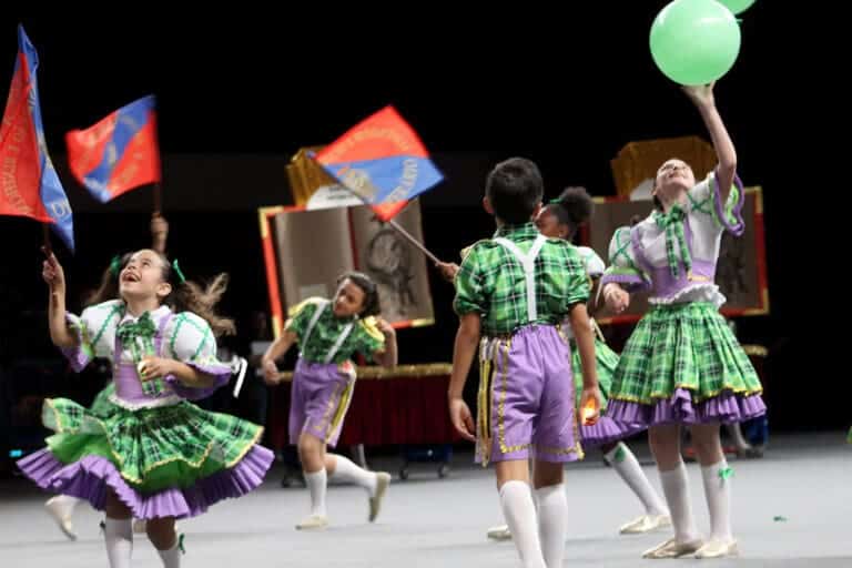 É a grande noite das marchas