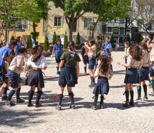 Associações e organismos juvenis de oeiras recebem apoios financeiros