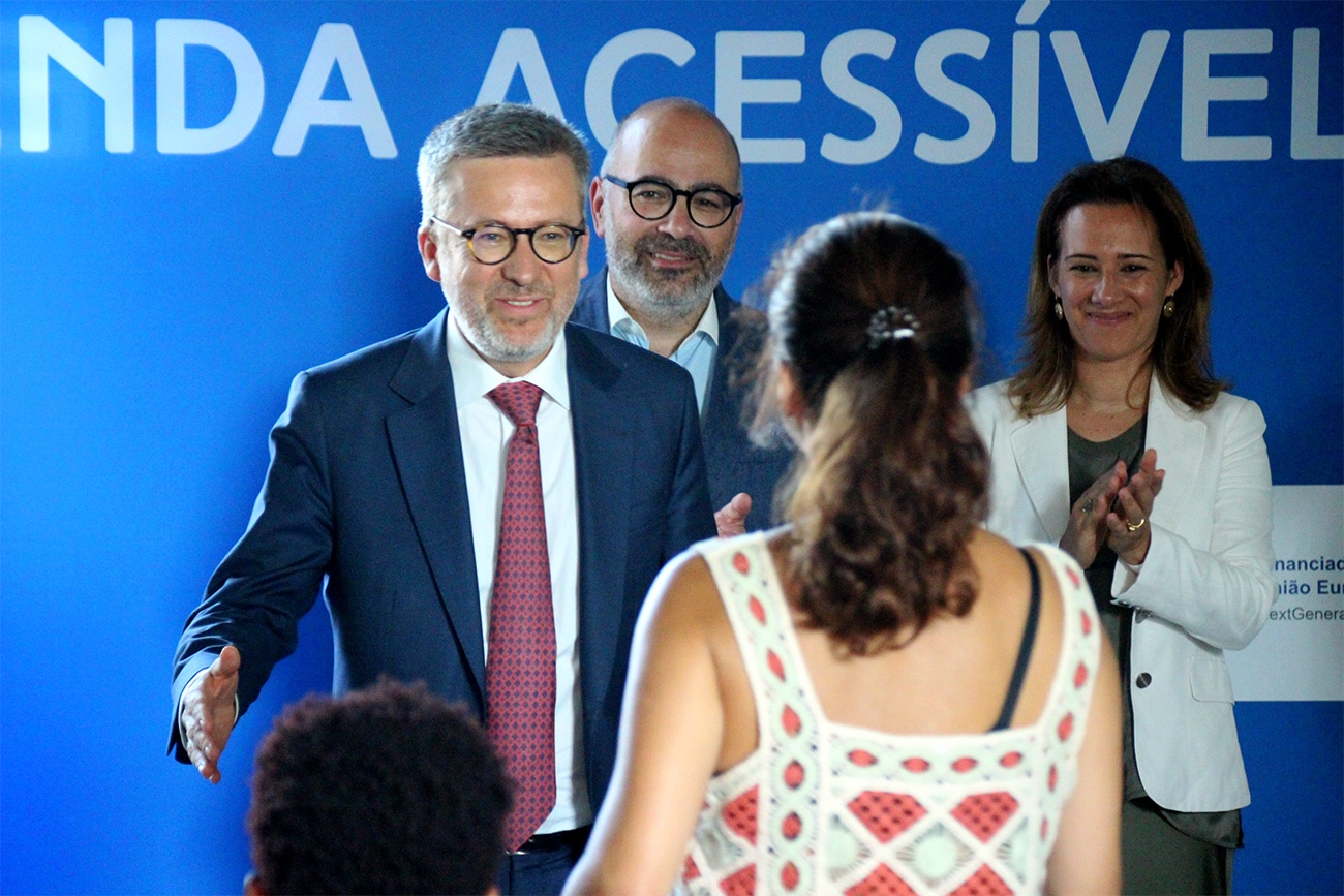 Lisboa's Affordable Housing Milestone: 50 Families Receive Keys in Marvila