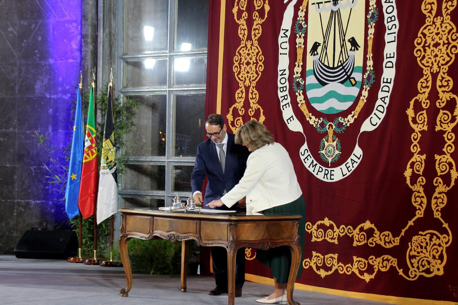 After this afternoon's ceremony, André Moz Caldas, from the Socialist Party, was elected president of the Municipal Assembly of Lisbon