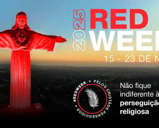 Cristo Rei ilumina-se a vermelho para simbolizar a perseguição aos cristãos pelo mundo