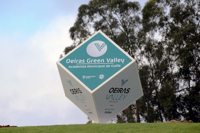 O presidente da Câmara Municipal de Oeiras visitou hoje, dia 14 de janeiro, a futura Academia Municipal de Golf de Oeiras