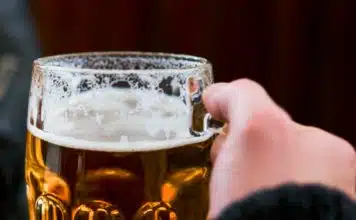 Cada euro do setor cervejeiro gera 37 euros para o Estado
