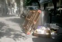 Moradores da Baixa de Algés alertam para problemas com a recolha do lixo