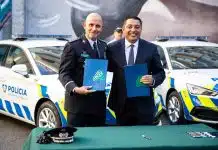 Amadora entrega quatro viaturas à PSP para reforço de policiamento comunitário